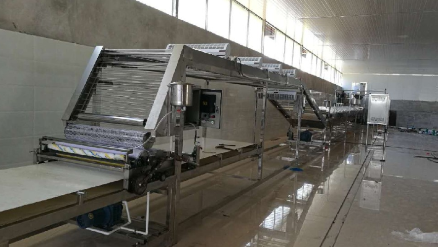 大型河粉機爲企業提高生産效率